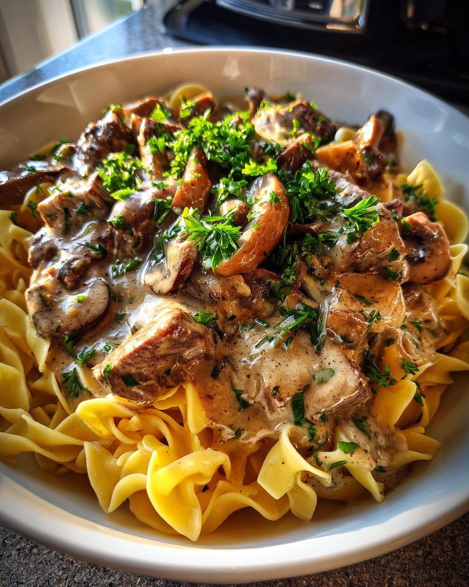 Classic Comfort: Old Fashioned Beef Stroganoff - detail 2