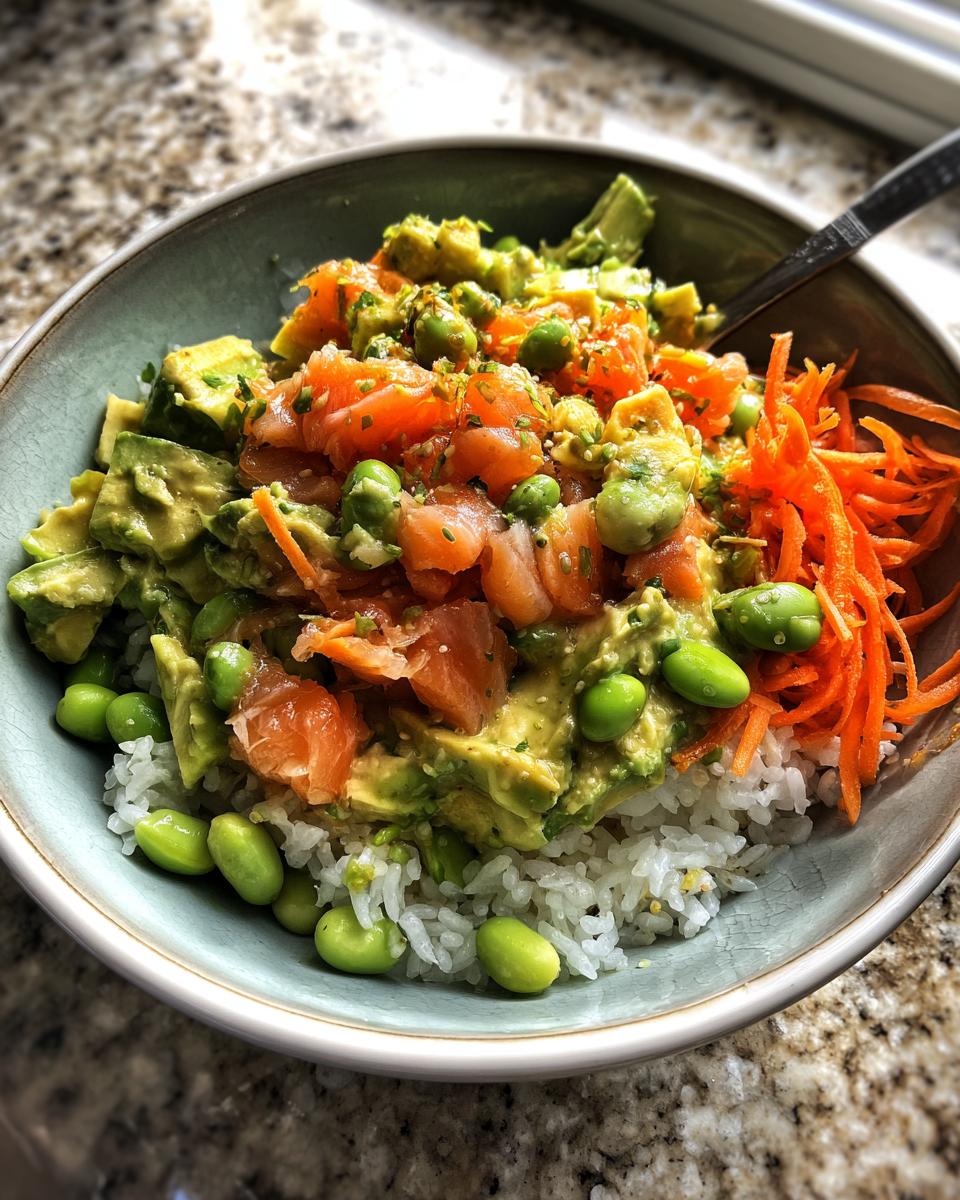 Salmon & Avocado Poke Bowl - detail 2