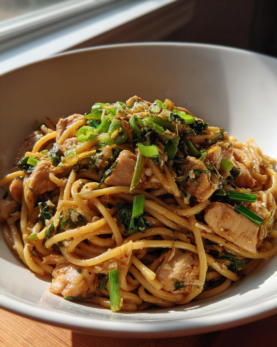 Ginger-Scallion Lo Mein with Chicken - detail 2