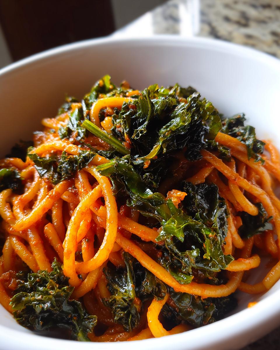 Red Pesto Pasta with Chili Kale - detail 2